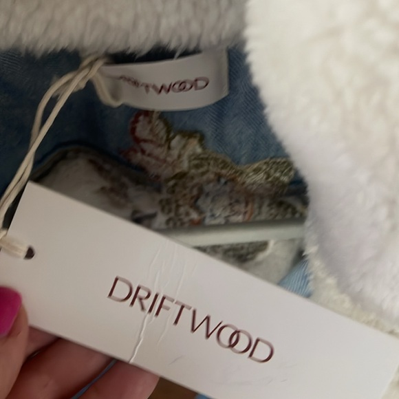 NWT Driftwood embroidered Jean jacket with faux suede accent - Picture 2 of 7